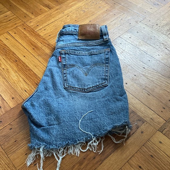 Levi’s 501 jeans short size 26 - Picture 5 of 5